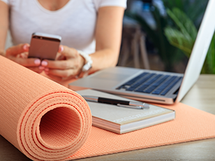 Overcoming-Barriers-to-Employee-Wellness-and-Engagement Feature Image-1